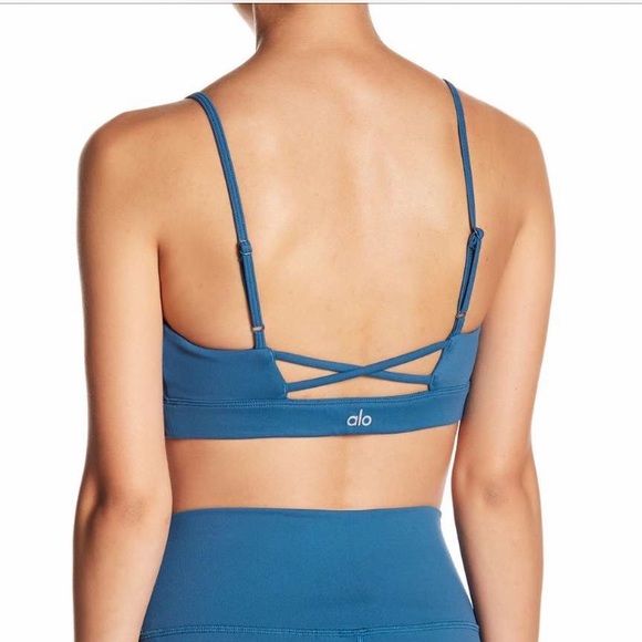 ✨SALE✨Alo Interlace Sports Bra - Picture 2 of 5